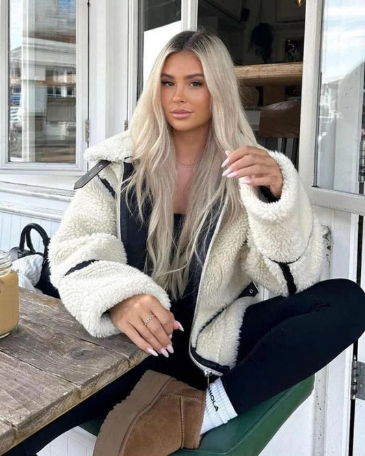 DEMIRA - STYLISCHE TEDDYJACKE